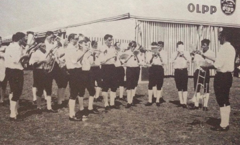 Der Musikverein beim Sängerfest des Gesangverein "Concordia" im Jahre 1969